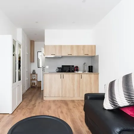 Hsh Labrouste-convention Studio 2p Apartment