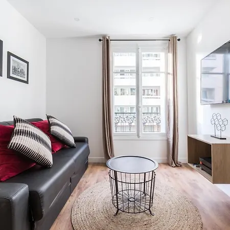 Hsh Labrouste-convention Studio 2p Apartment