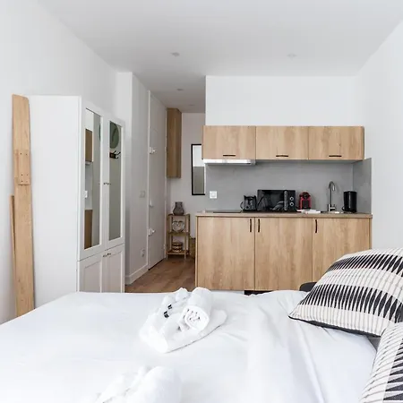 Hsh Labrouste-convention Studio 2p Apartment